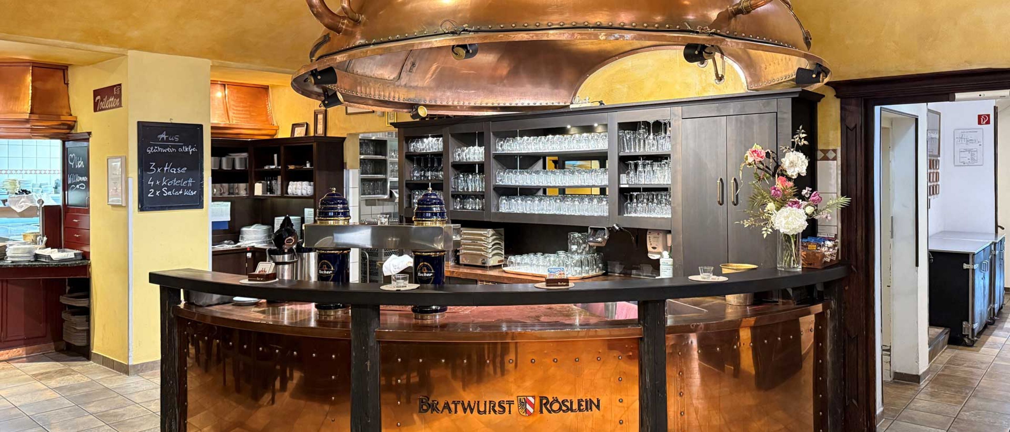 Schankbalken im Bratwurst Röslein, Nürnberg