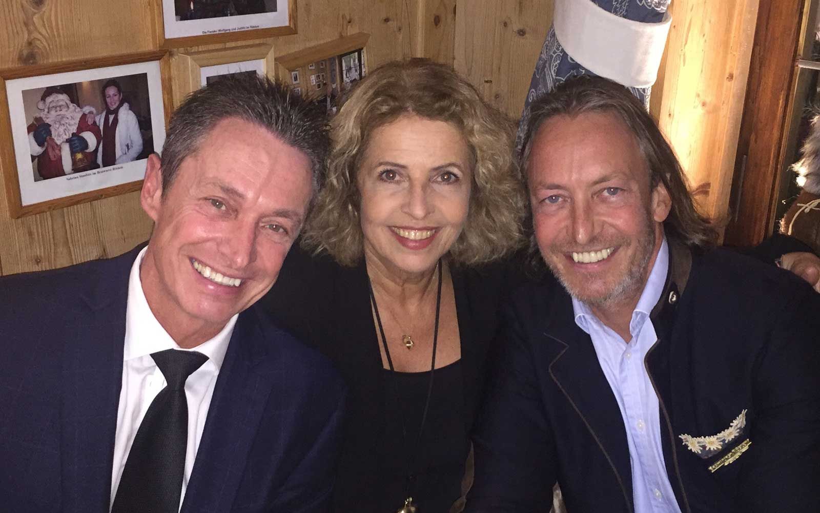 Michaela May im Bratwurst Roeslein fa2a891d